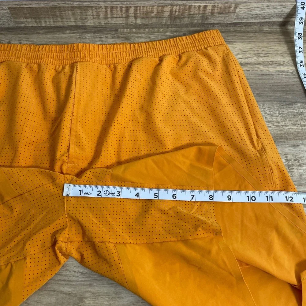 Alo Yoga Mens Traction Shorts Orange XXL Perforated Lined Training Gym EUC